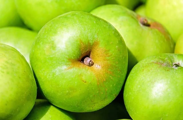 Frutas de color verde
